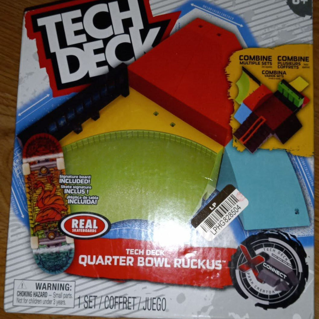 Quarter bowl ruckus tech deck