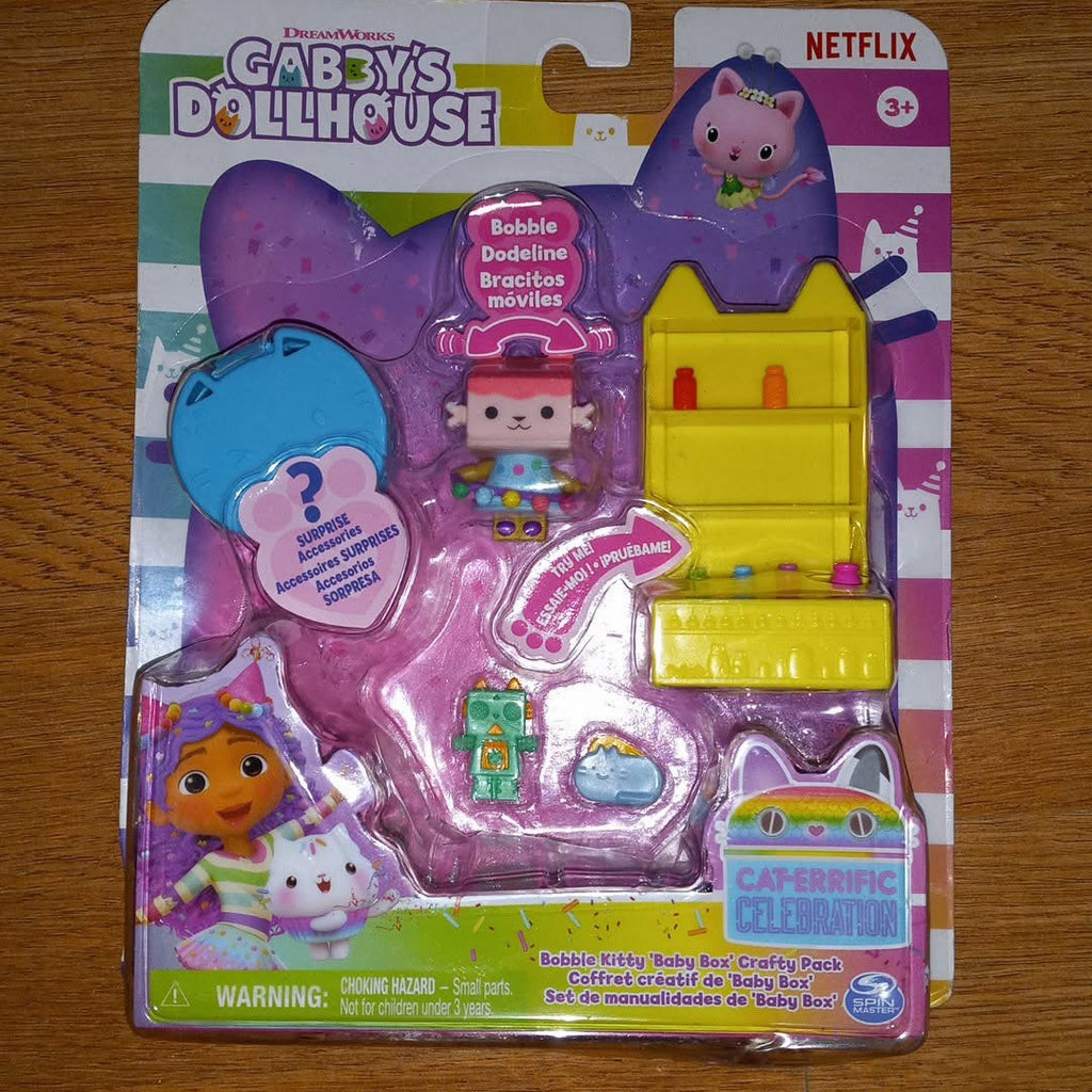 Tabby’s dollhouse figure set