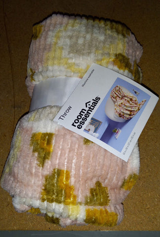 Essentials throw blanket