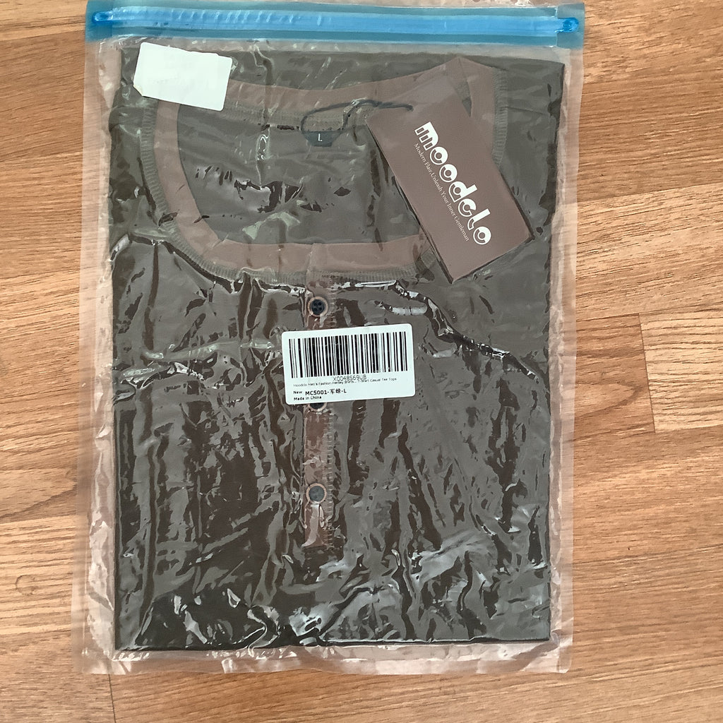 Men’s fashion henly shirt large