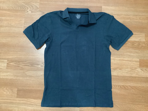 Small men’s golf shirt