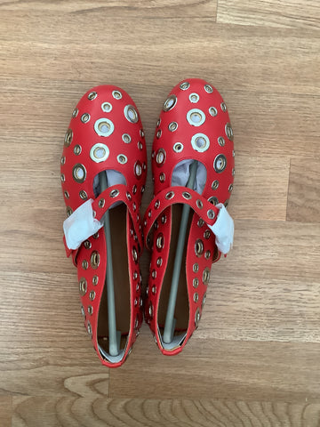 Women’s size 7 flat shoes