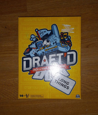 Competitive drafting party game