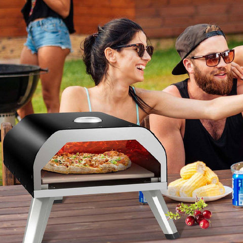 Outdoor pizza oven